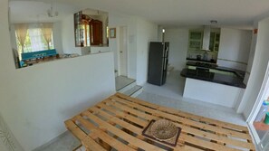 Interior - Queen Elizabeth Guesthouse (La Loma)