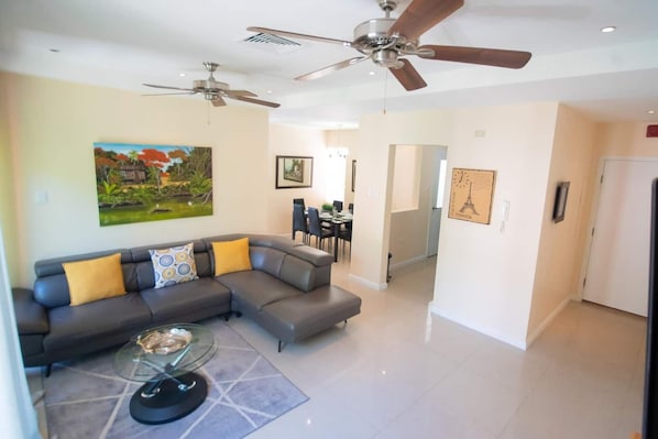 Smart TV, offices