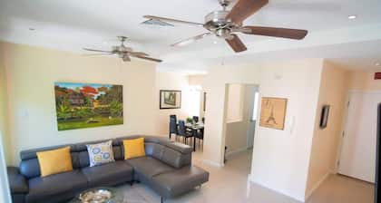 Modern 3 Bed In Gated Community #5