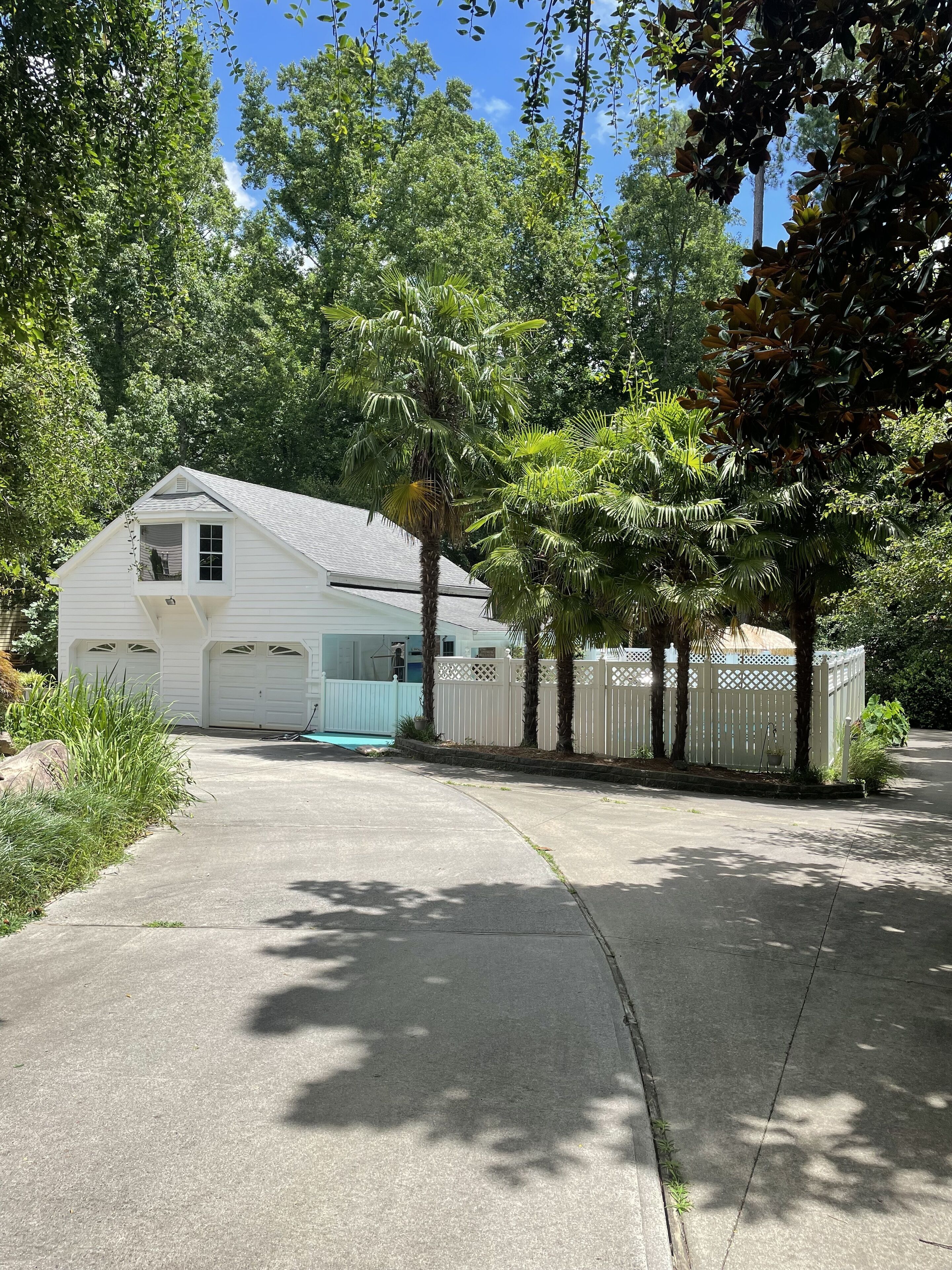Pool House; Studio, 20 mins to DT Raleigh