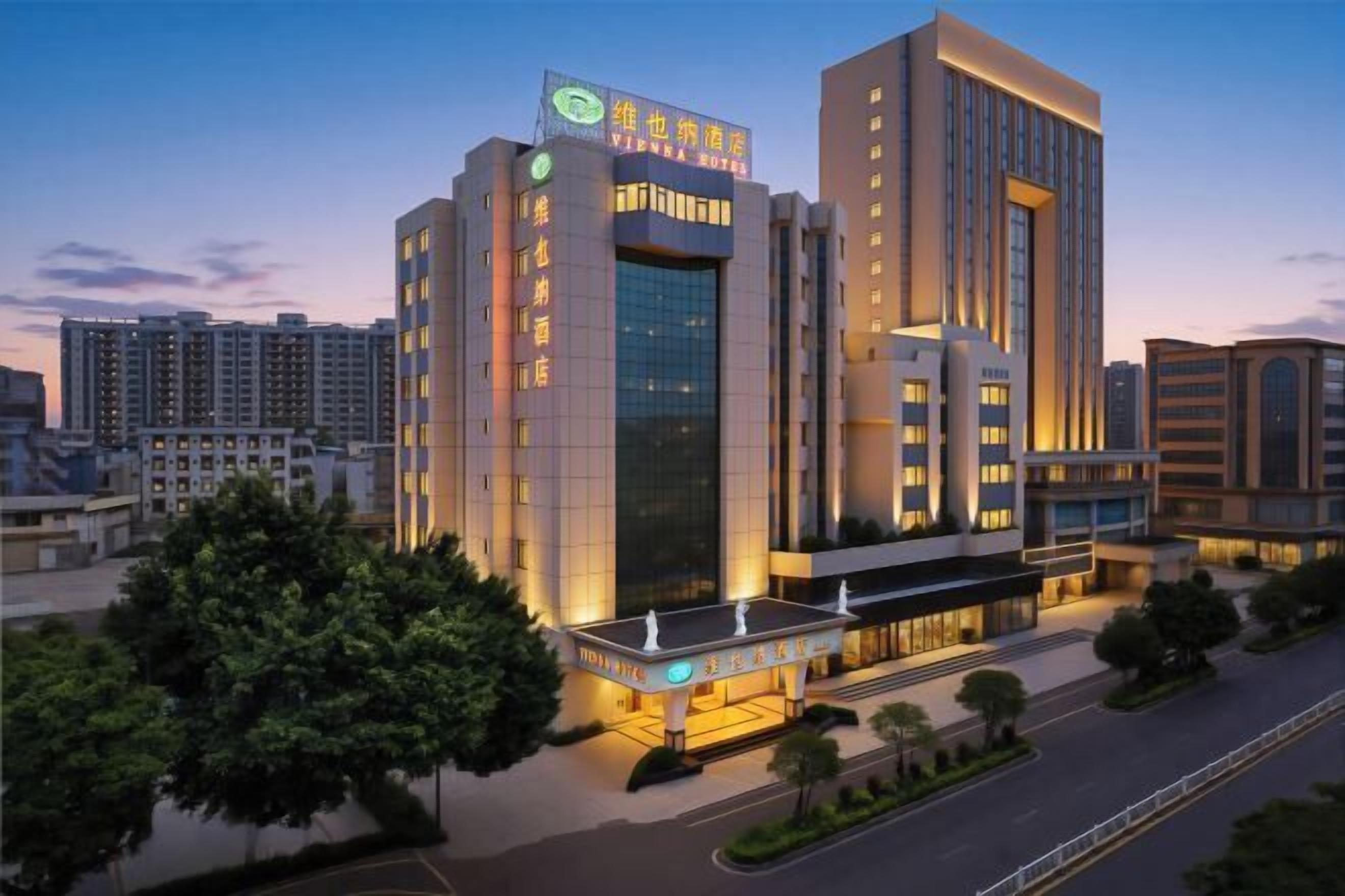 المنشأة من الخارج