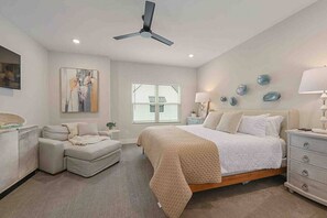 4 bedrooms, desk, iron/ironing board, free WiFi