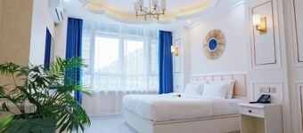 Hongji Business Hotel