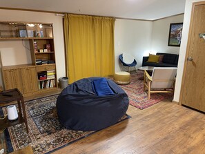Smart TV - Life at the Dairy Farm (New Enterprise)