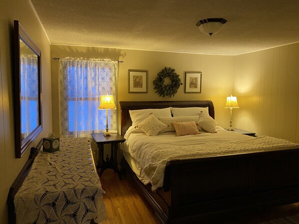 5 slaapkamers, een strijkplank/strijkijzer, gratis wifi, beddengoed