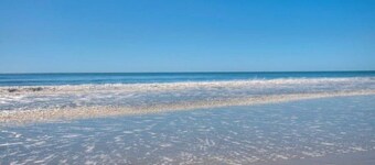 Family Friendly Condo in Oceanfront Building