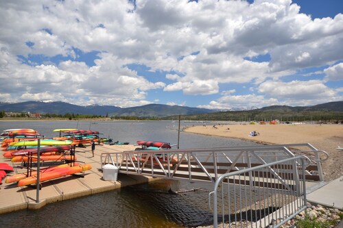 Downtown Location walk to Main Street and Gondola from this updated Condo