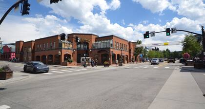 Downtown Location walk to Main Street and Gondola from this updated Condo