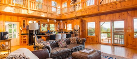 Smart TV, fireplace, ping pong, books