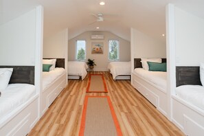 5 bedrooms, iron/ironing board, travel cot, free WiFi