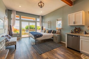 3 habitaciones, tabla de planchar con plancha, wifi y ropa de cama 