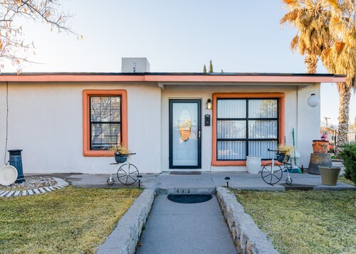 Entire House Near Paisano • UMC/SIERRA PROVIDENCE•