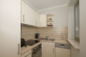 Nicht klassifiziertes Bild, 2 von 20, Schaltfläche