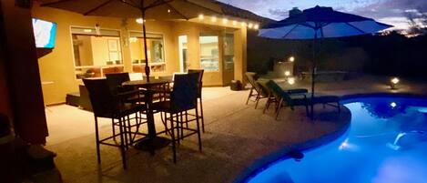 Piscine extérieure, piscine chauffée