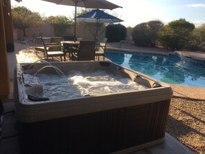 Outdoor dining - Serene Desert Oasis in desirable Tatum Ranch of Cave Creek/Scottsdale (Cave Creek)