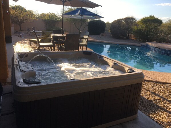 Outdoor dining - Serene Desert Oasis in desirable Tatum Ranch of Cave Creek/Scottsdale (Cave Creek)