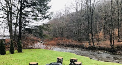 Charming 120-year-old farmhouse by the creek