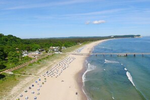 Unclassified image, 4 of 25, button - Balcony, free use of the AHOI adventure pool and sauna - Villa Karola FeWo 13 - (Göhren)