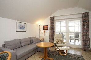 Unclassified image, 2 of 19, button