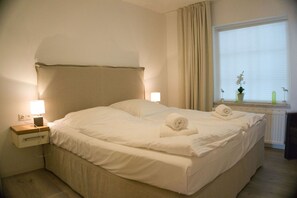 2 bedrooms, WiFi - Apartment with sea view, use of swimming pool and sauna - Haus Blick zur See FeWo 02 - (Göhren)