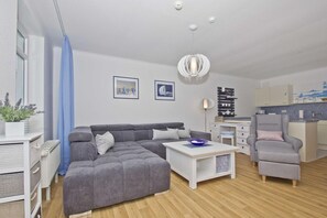 Unclassified image, 3 of 18, button