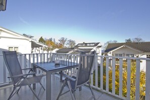 Unclassified image, 5 of 19, button