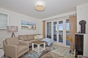 TV, peis og stereoanlegg