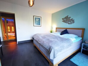 صورة غير مصنفة، 2 من 30، زرّ