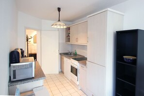 Unclassified image, 2 of 21, button - Vacation apartment on the Potenberg - quiet location, 2 bedrooms - Ferienwohnung am (Binz)