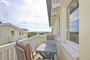 Property grounds - With sea view and balcony, use of swimming pool and sauna - Sea view apartment 49 - (Göhren)