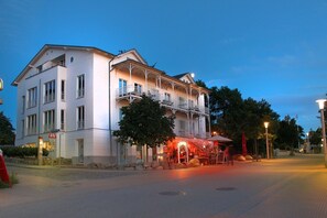 Exterior - With sea view and balcony, use of swimming pool and sauna - Sea view apartment 38 - (Göhren)