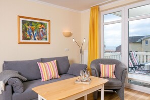 Una televisión, un reproductor estéreo