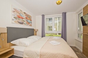 2 bedrooms, WiFi - With sea view and terrace, use of swimming pool and sauna - sea view apartment 68 - (Göhren)