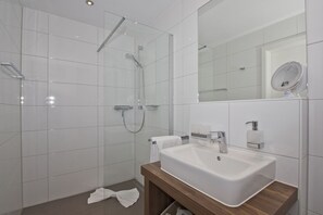 Dusj og hårføner