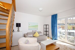 Unclassified image, 2 of 21, button - Beachfront apartment with balcony, use of swimming pool and sauna - Rex Rugia apartment 28-6 - (Göhren)