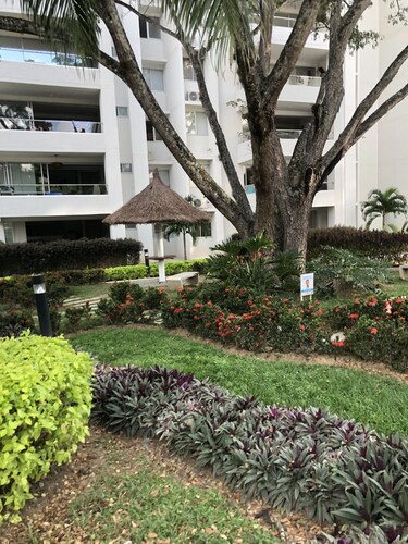 Luxury vacation apartment with A/C!