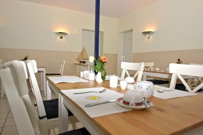 Dining - Strandhaus Mönchgut Bed&Breakfast F-1010 Double room 35 - F-1010 Strandhaus (Middelhagen)
