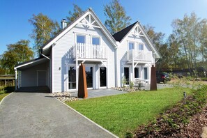 Unclassified image, 2 of 26, button