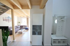 TV, fireplace, DVD player, stereo