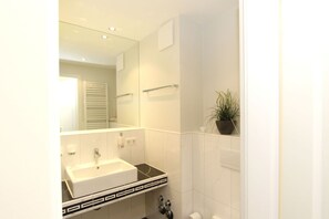 Een douche, een haardroger