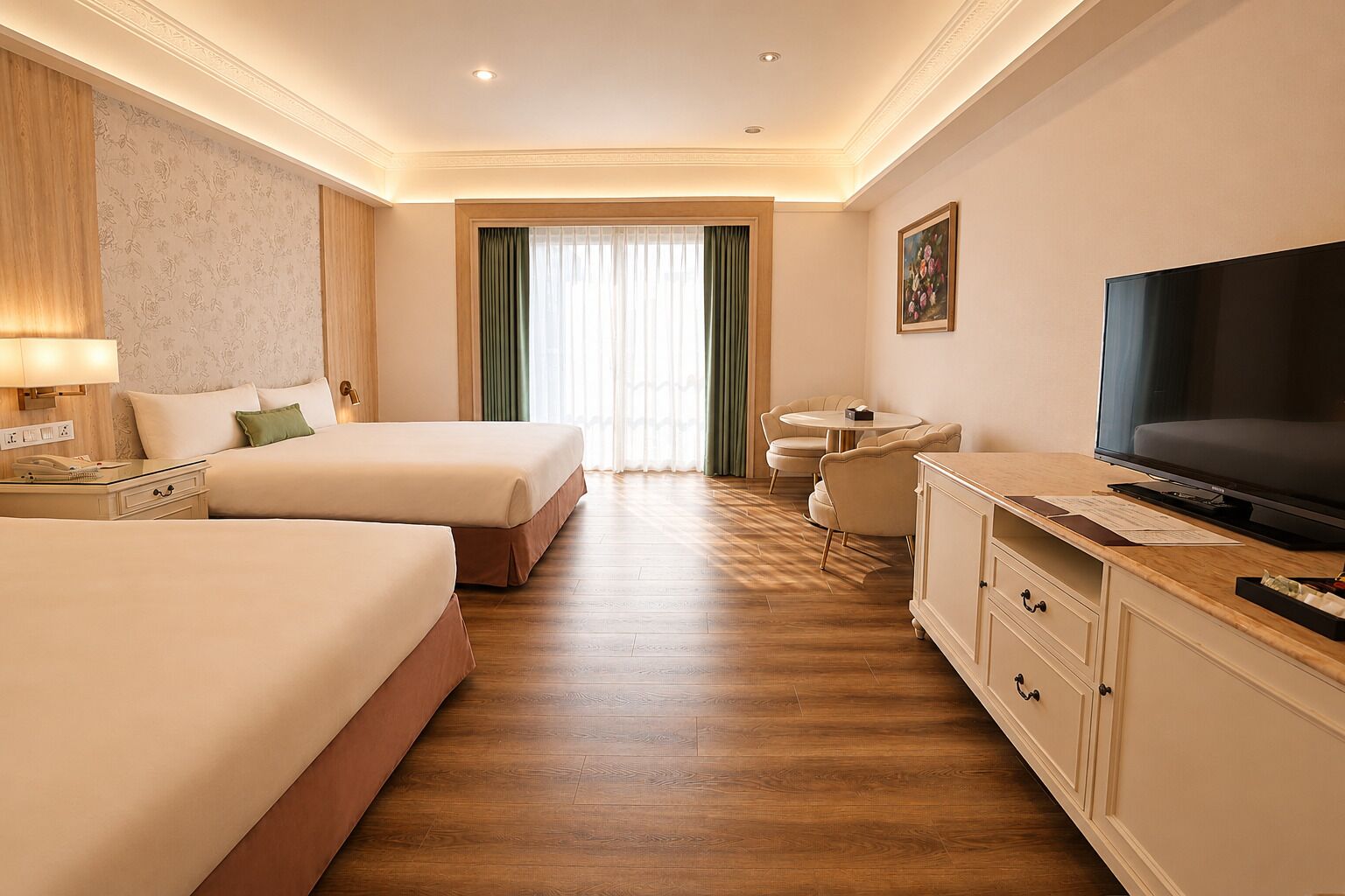 Deluxe Room | Down comforters, in-room safe, blackout drapes, soundproofing