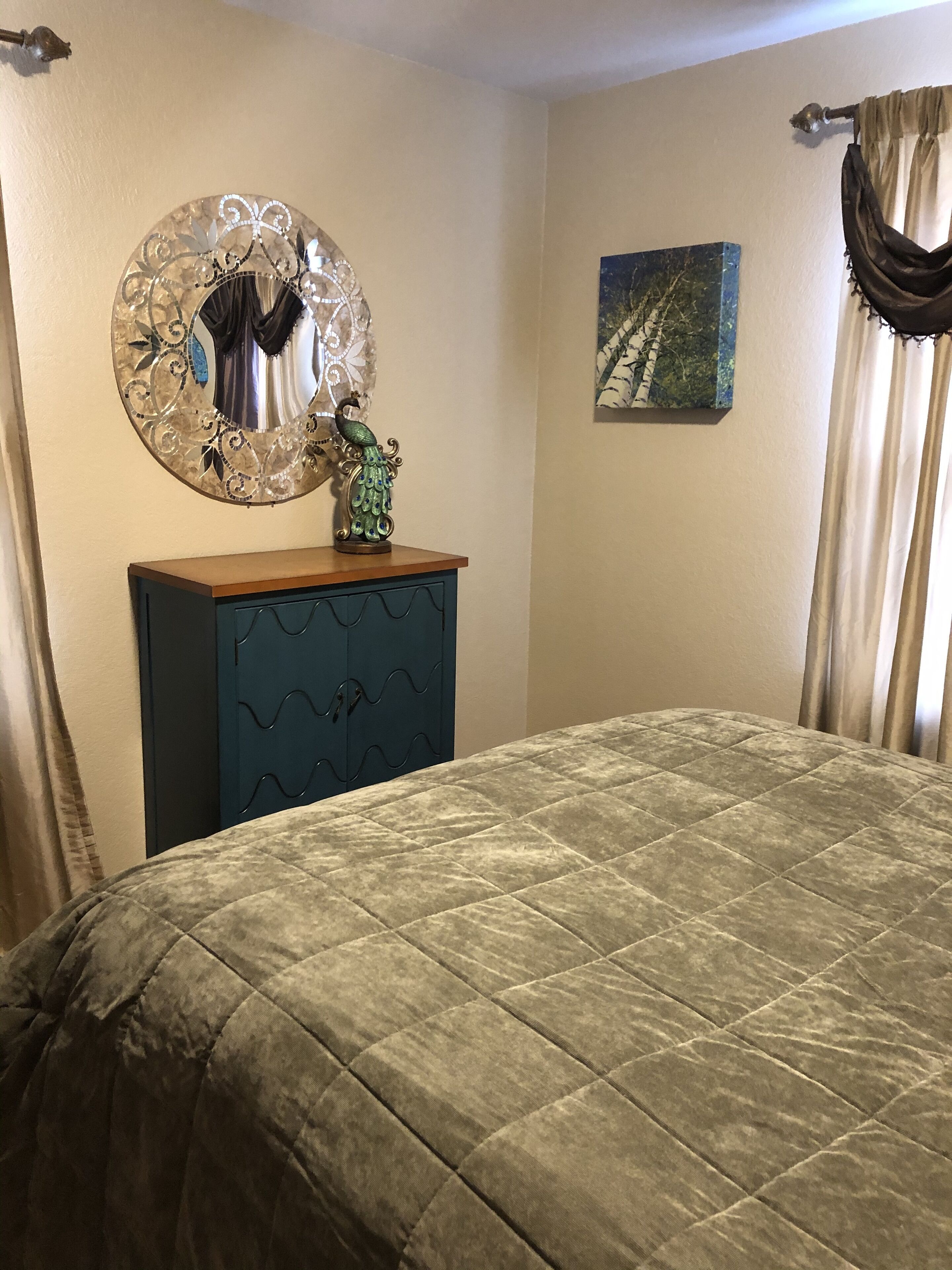 3 عدّة غرف نوم ومكواة/لوح كي وواي فاي مجانًا وملاءات أسرّة