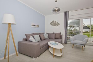 Unclassified image, 4 of 19, button