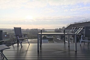Property grounds - Vacation apartment with roof terrace and sea view - Haus Inselwind FeWo MEERwasser - (Gager)