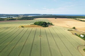 Unclassified image, 4 of 30, button - Close to the sea, quiet location, use of swimming pool and sauna - Haus Büdnerstube apartment 4 (Middelhagen)
