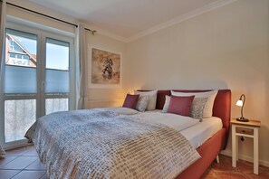 1 dormitorio, tabla de planchar con plancha, wifi