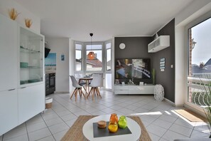 Dining - Gorch-Fock-Str 16 Apartment 4 - Gorch-Fock-Str 16 (Timmendorfer Strand)