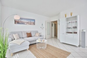 Télévision, chaîne hi-fi