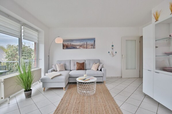 TV, stereo - Gorch-Fock-Str 16 Apartment 4 - Gorch-Fock-Str 16 (Timmendorfer Strand)