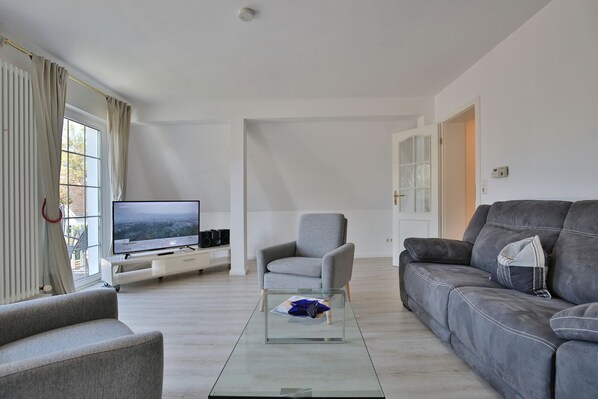 Unclassified image, 1 of 34, button